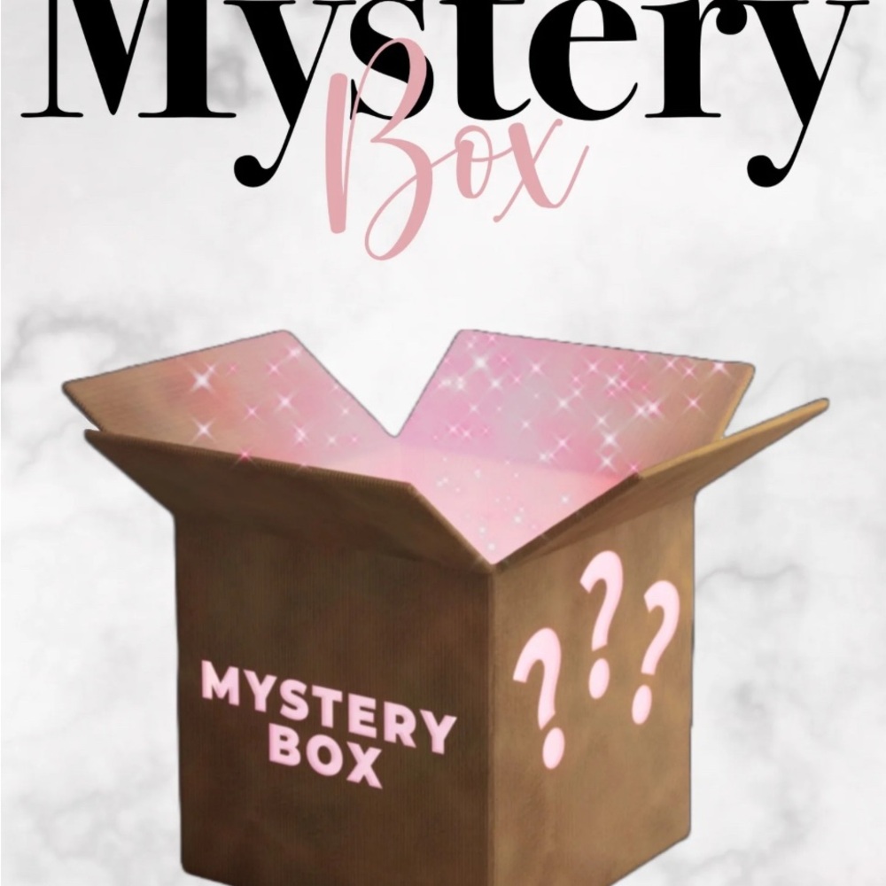 ✨ Mystery Surprise Bundle – Women’s Athletic Wear (Size XL) 6 lbs✨